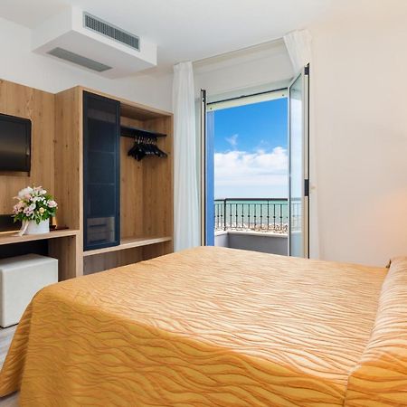 Hotel Nettuno Caorle Exterior photo