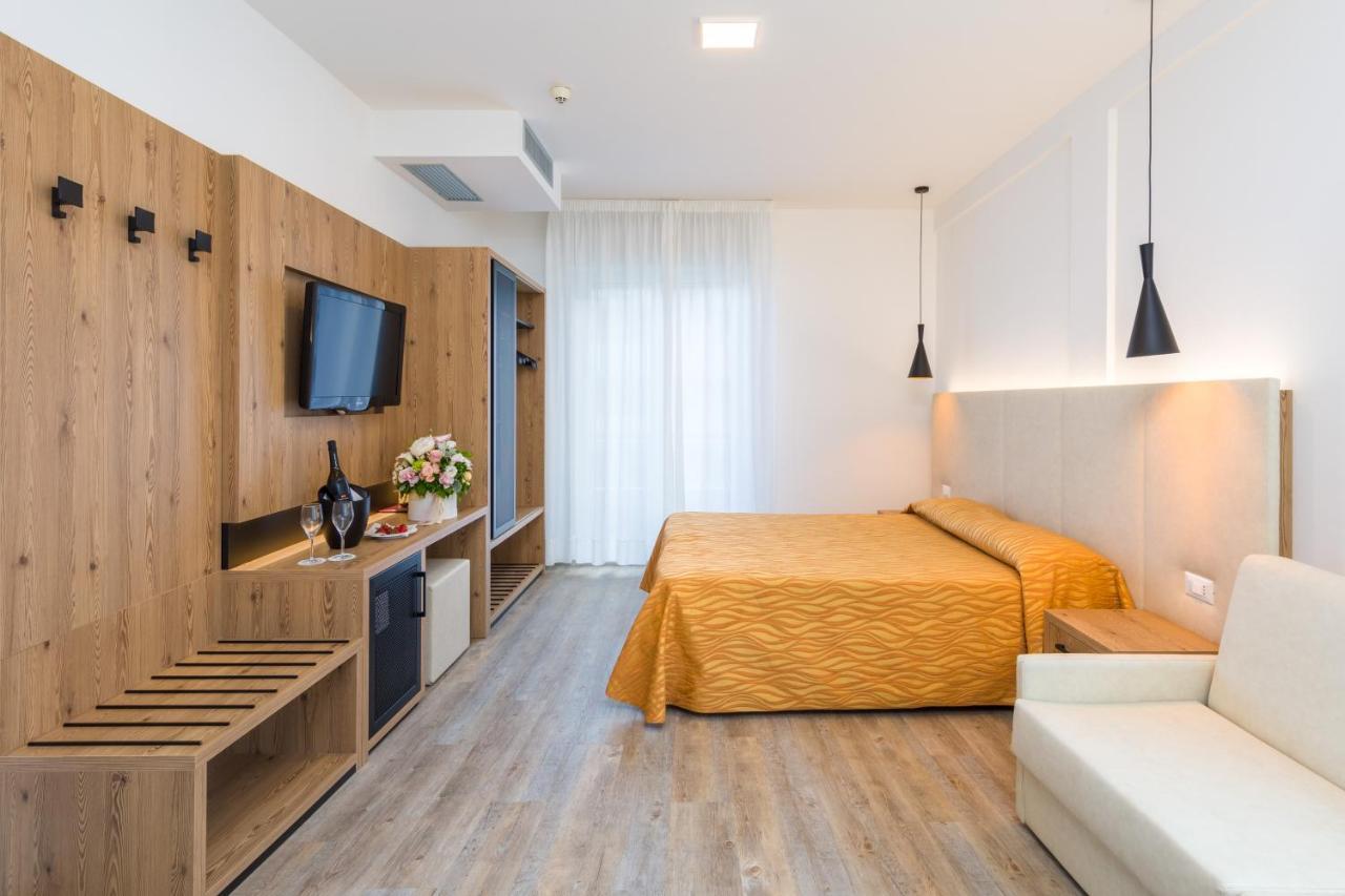 Hotel Nettuno Caorle Exterior photo