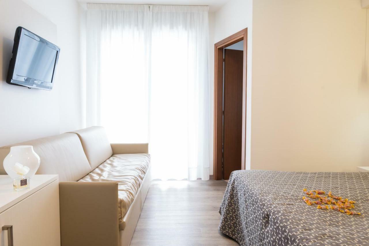 Hotel Nettuno Caorle Exterior photo